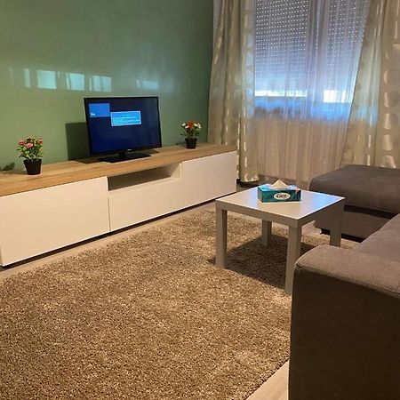Sweet Appartament Тімішоара Екстер'єр фото